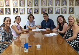 Traspaso de poderes de la Federació de les Fogueres de Sant Joan.