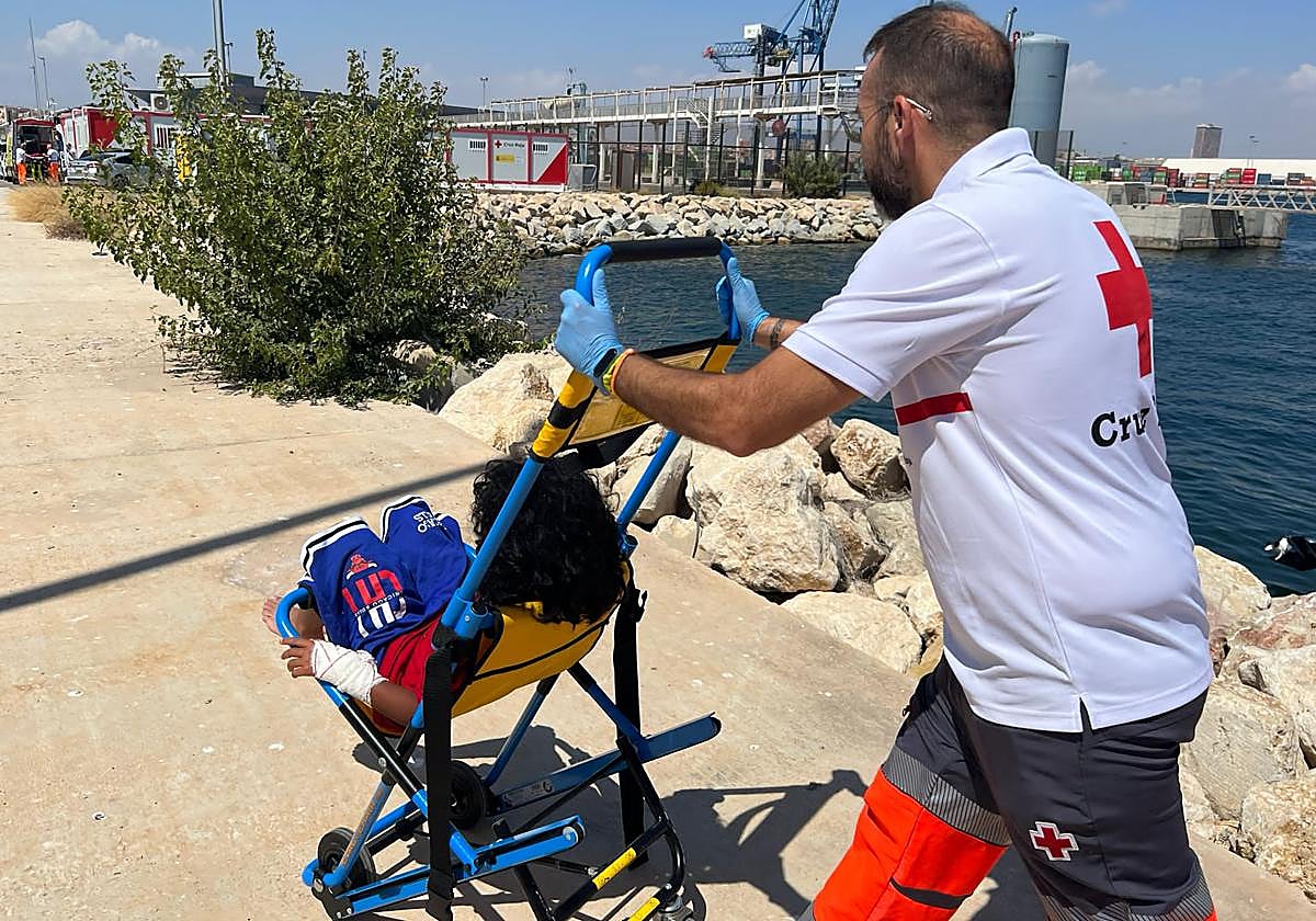 Una de las menores rescatadas el pasado jueves.
