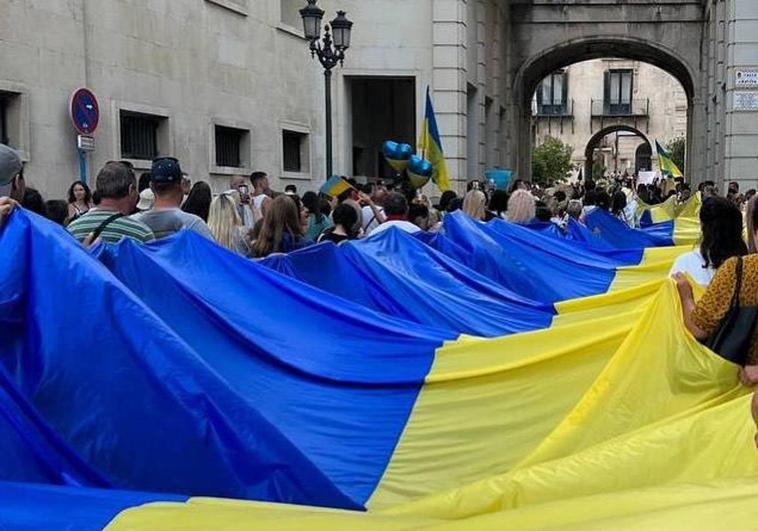 Alicante celebra el Día de Independencia de Ucrania