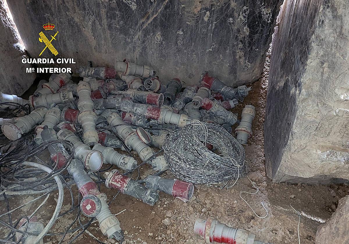 Materiales de cobre extraídos de la cantera de Yecla