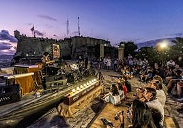 Concierto del ciclo 'Live the roof' en el castillo de Santa Bárbara.