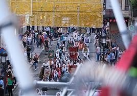 Desfile del pregón de las Hogueras de Alicante.