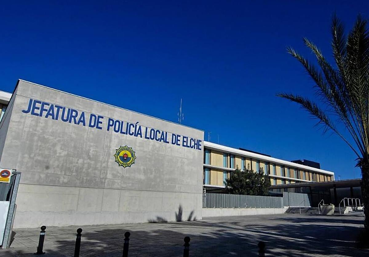 Instalaciones de la jefatura de la Policía Local de Elche.