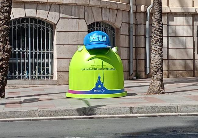 Conenedor con temática Disney