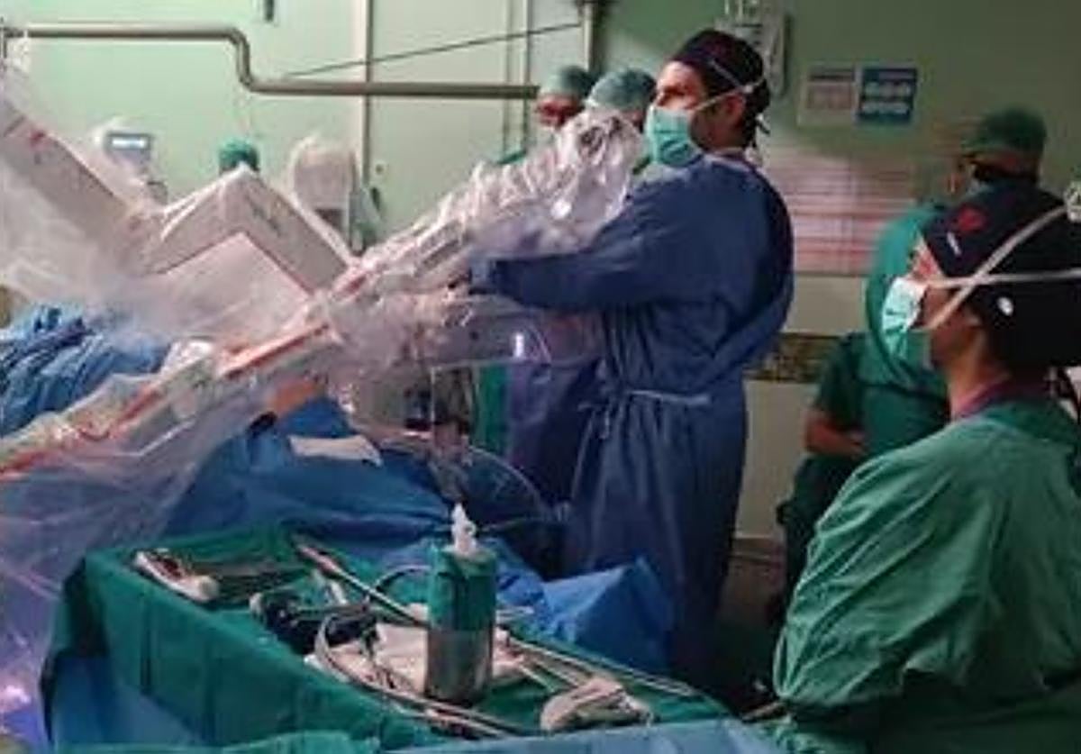 Robot quirúrgico en el Hospital de Elche.