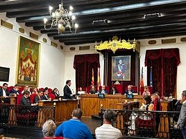El alcalde Pablo Ruz durante una intervención en el pleno ordinario de septiembre.