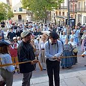 La Feria Modernista llena las calles de Alcoi