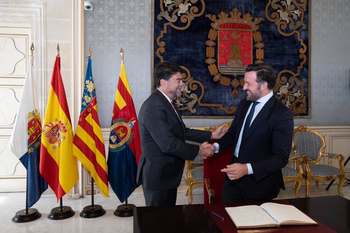 Así ha sido la visita de Pablo Ruz al Consistorio de Alicante