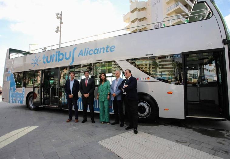 El nuevo Turibús de Alicante: accesible y guía en seis idiomas