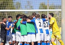 Los jugadores del Hércules CF celebrando el triunfo