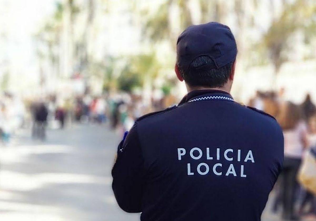 Agente de la Policía Local de Elche.