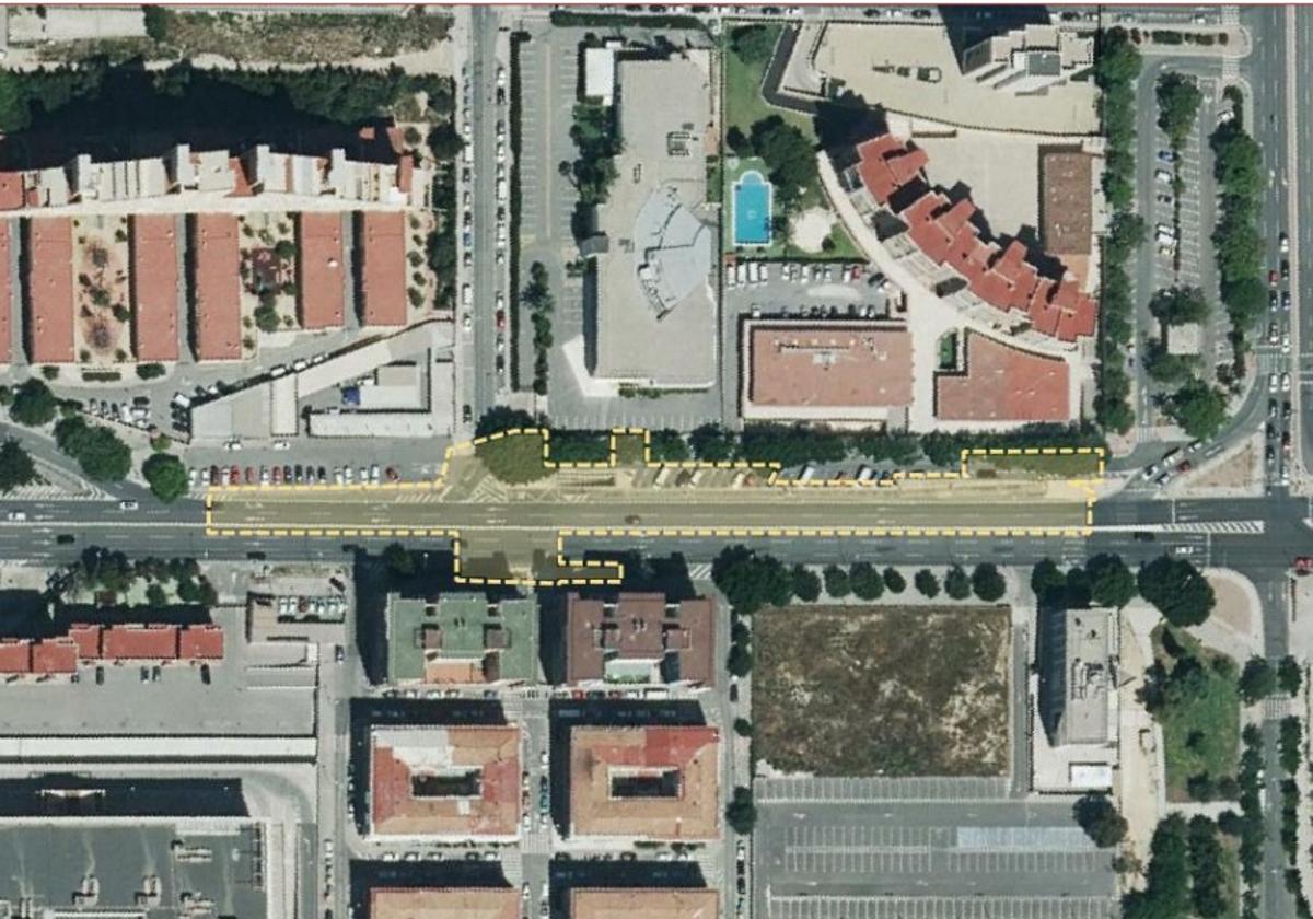 Zona de la avenida de Dénia donde se ejecutarán las obras del cruce semafórico.