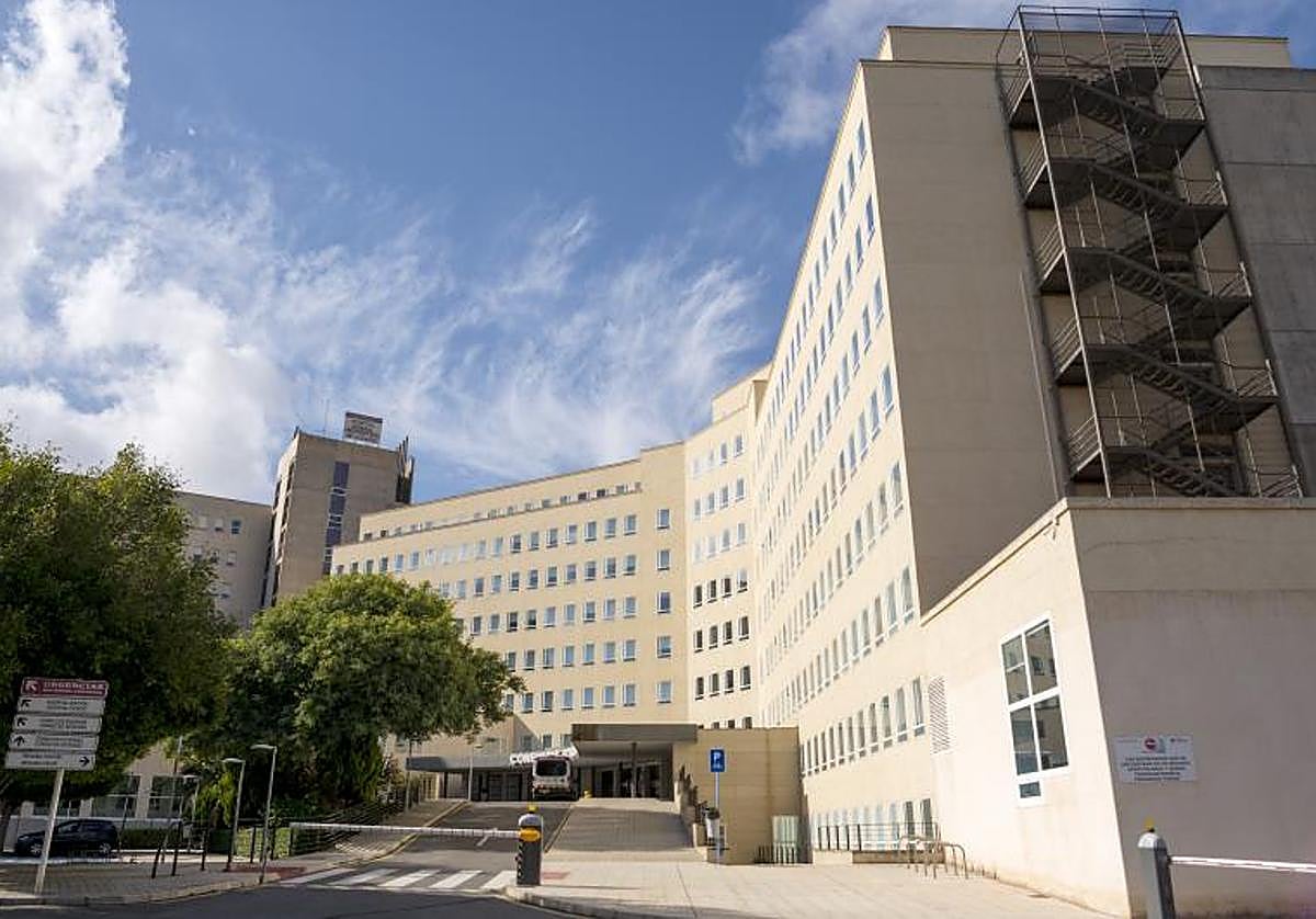 Fachada del Hospital General de Alicante.