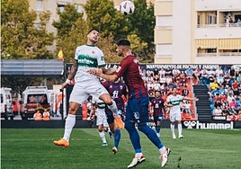 Sergio León, minutos antes de lesionarse en Elda