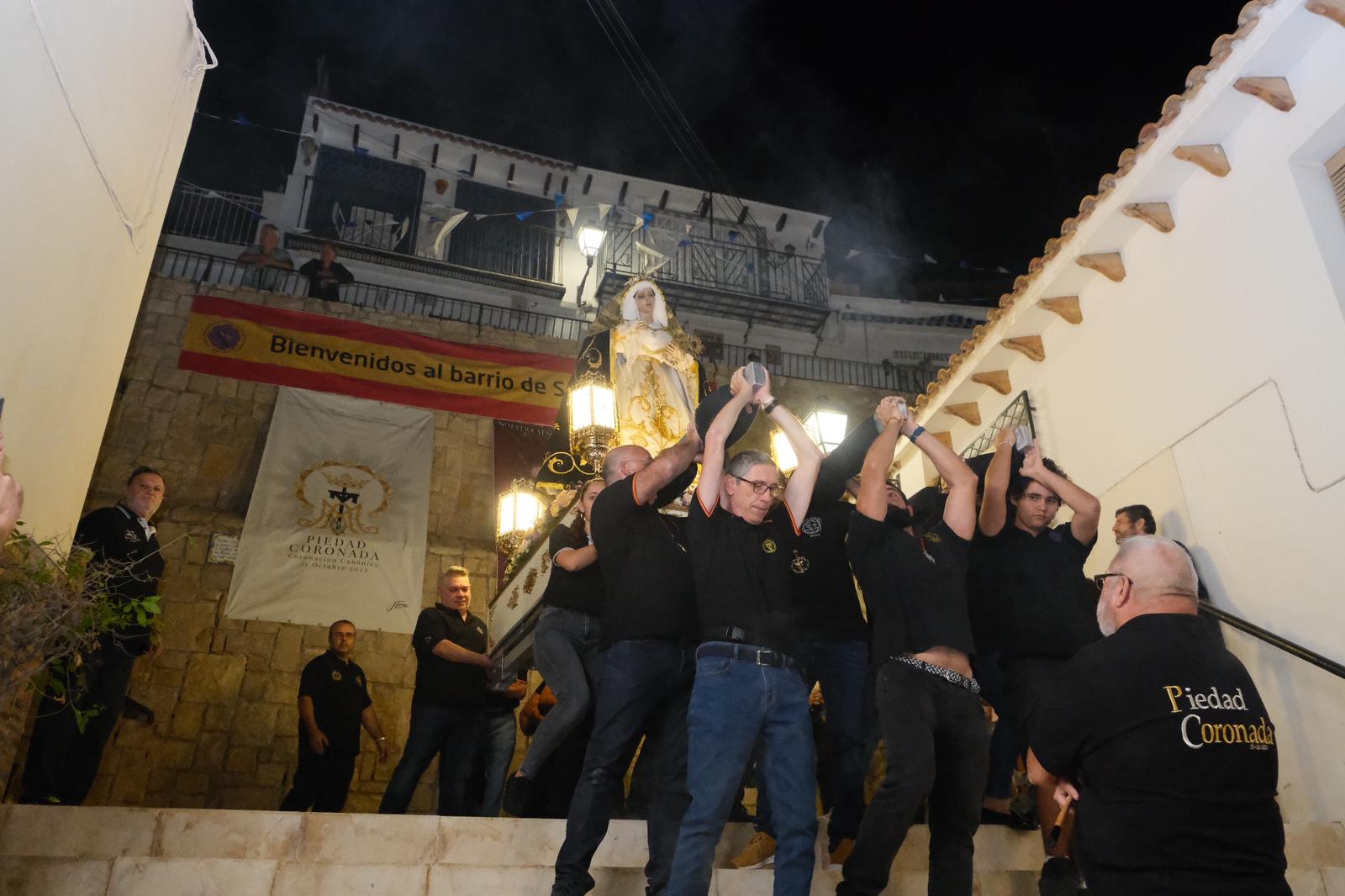 La Coronación de la Virgen de la Piedad de Santa Cruz en imágenes
