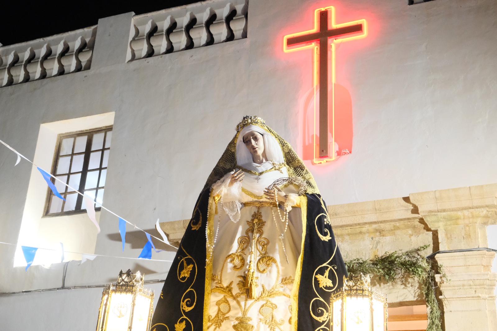 La Coronación de la Virgen de la Piedad de Santa Cruz en imágenes