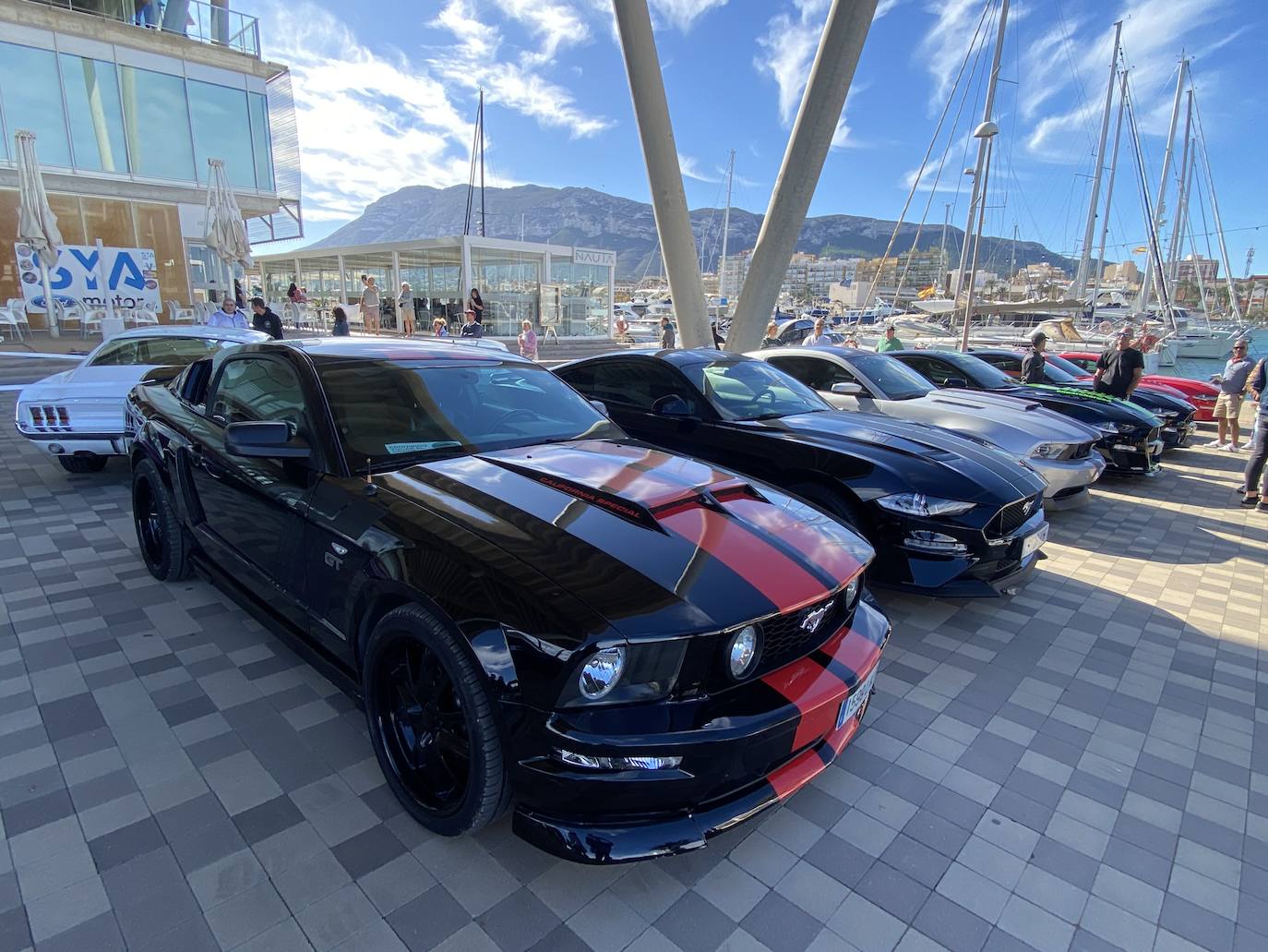&#039;Muscle cars&#039; americanos en Dénia