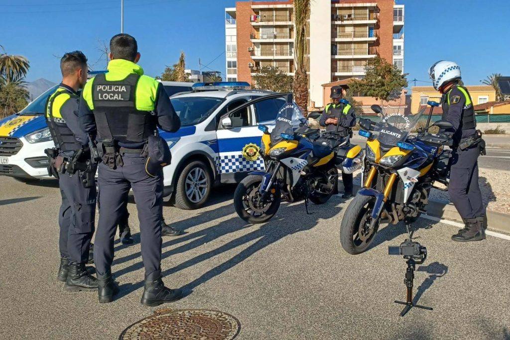 Alicante rearma la Policía Local con nuevas pistolas y chalecos antibalas
