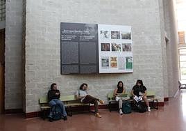 La memoria de Enrique Cerdán Tato cuelga en la UA