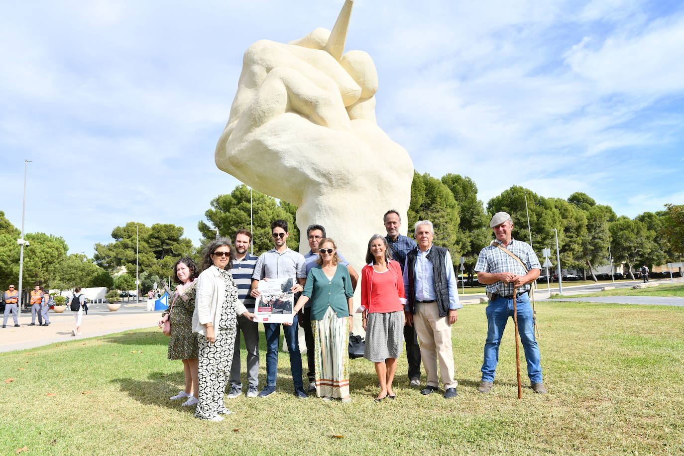 Las ovejas pasean por el campus de la UA