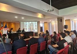 Momento del foro celebrado en Elda.