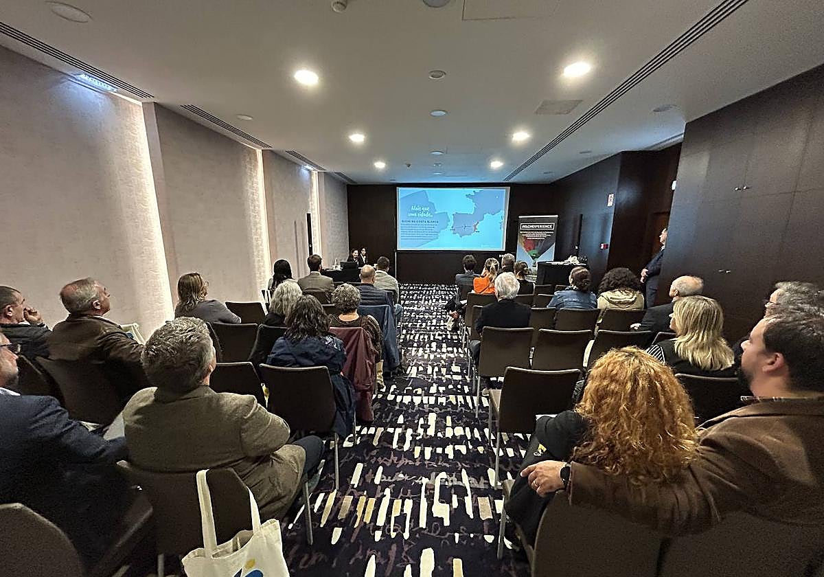 Presentación de Elche en Portugal.