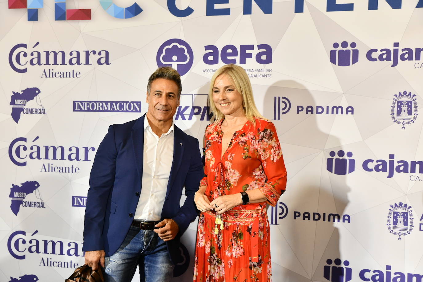 Y llegó la noche de las empresas centenarias alicantinas