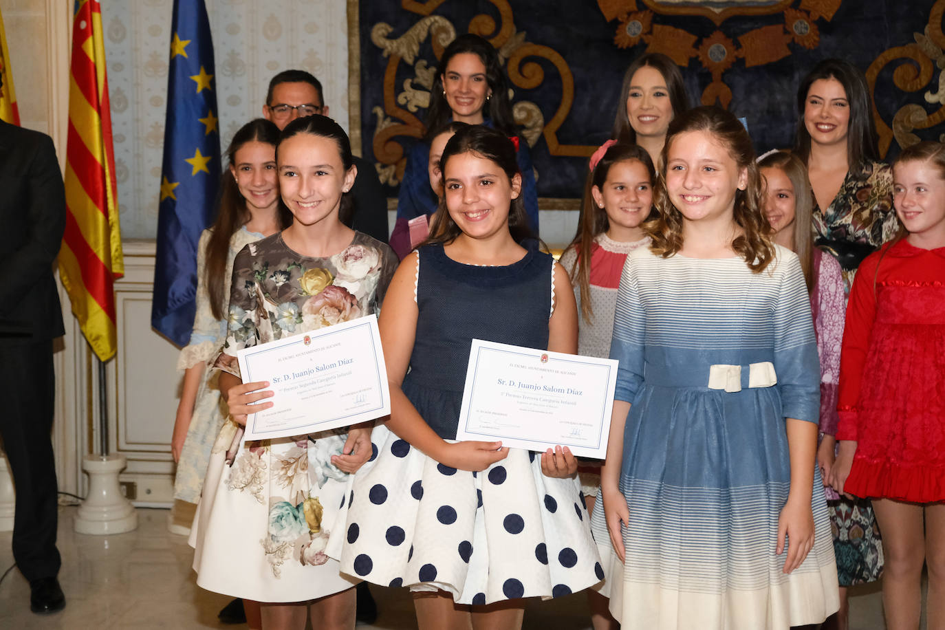 Entrega de premios a los artistas de las Hogueras de Alicante