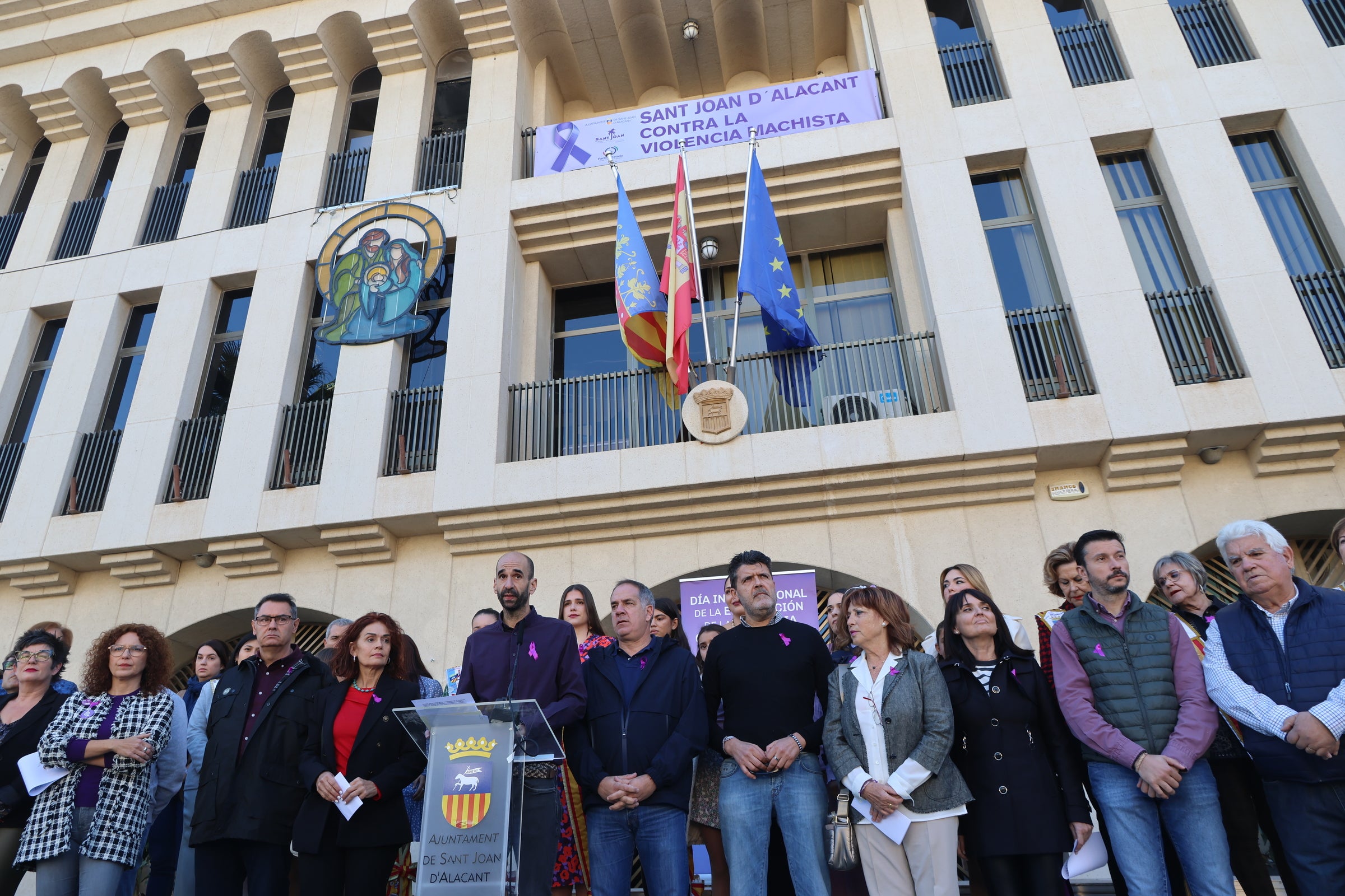 Acto por el 25N en Sant Joan.