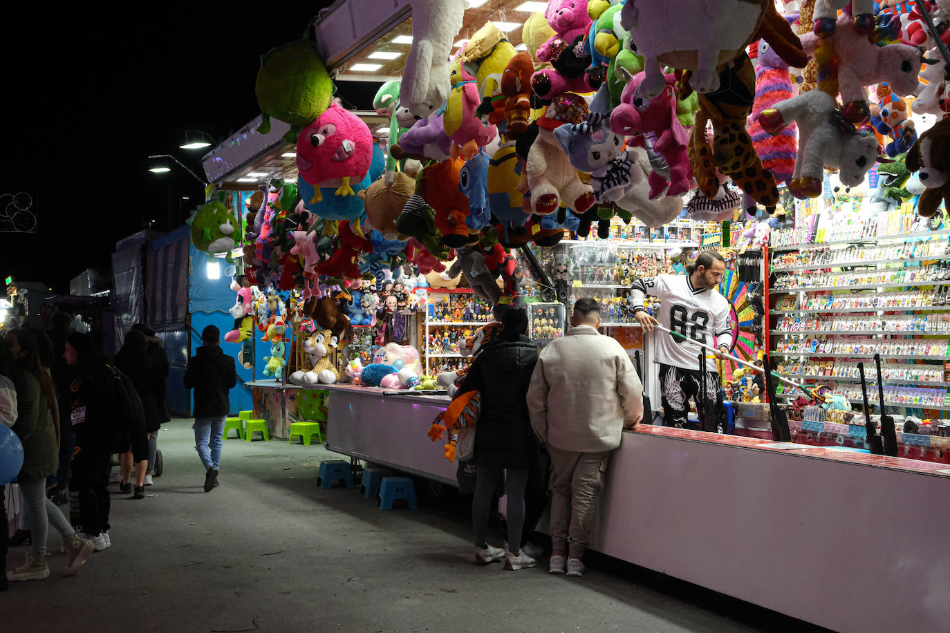 Así es la feria de Navidad que abre sus puertas en Alicante