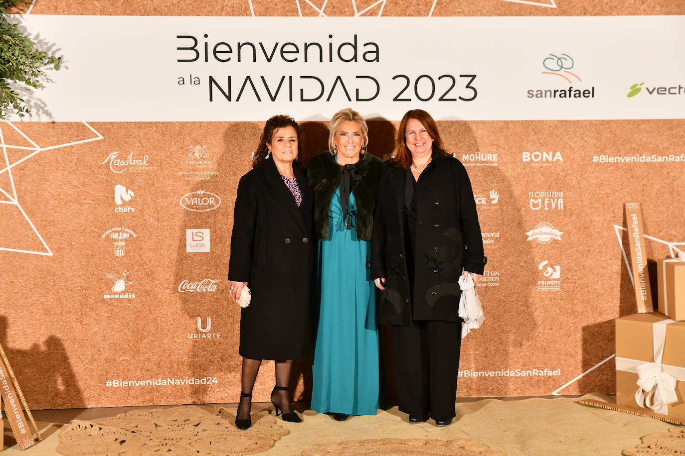 El cóctel solidario de Vectalia, en imágenes