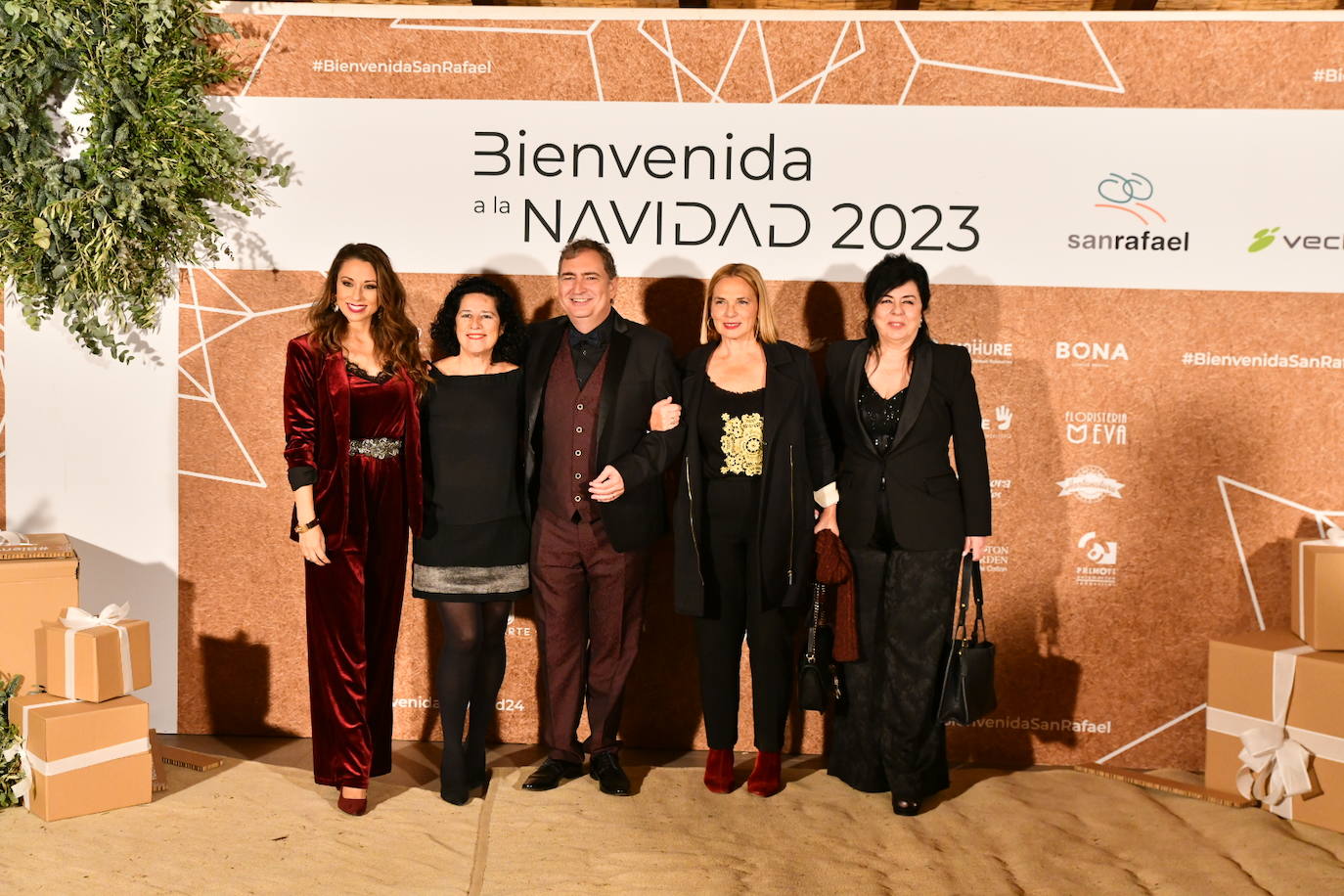 El cóctel solidario de Vectalia, en imágenes