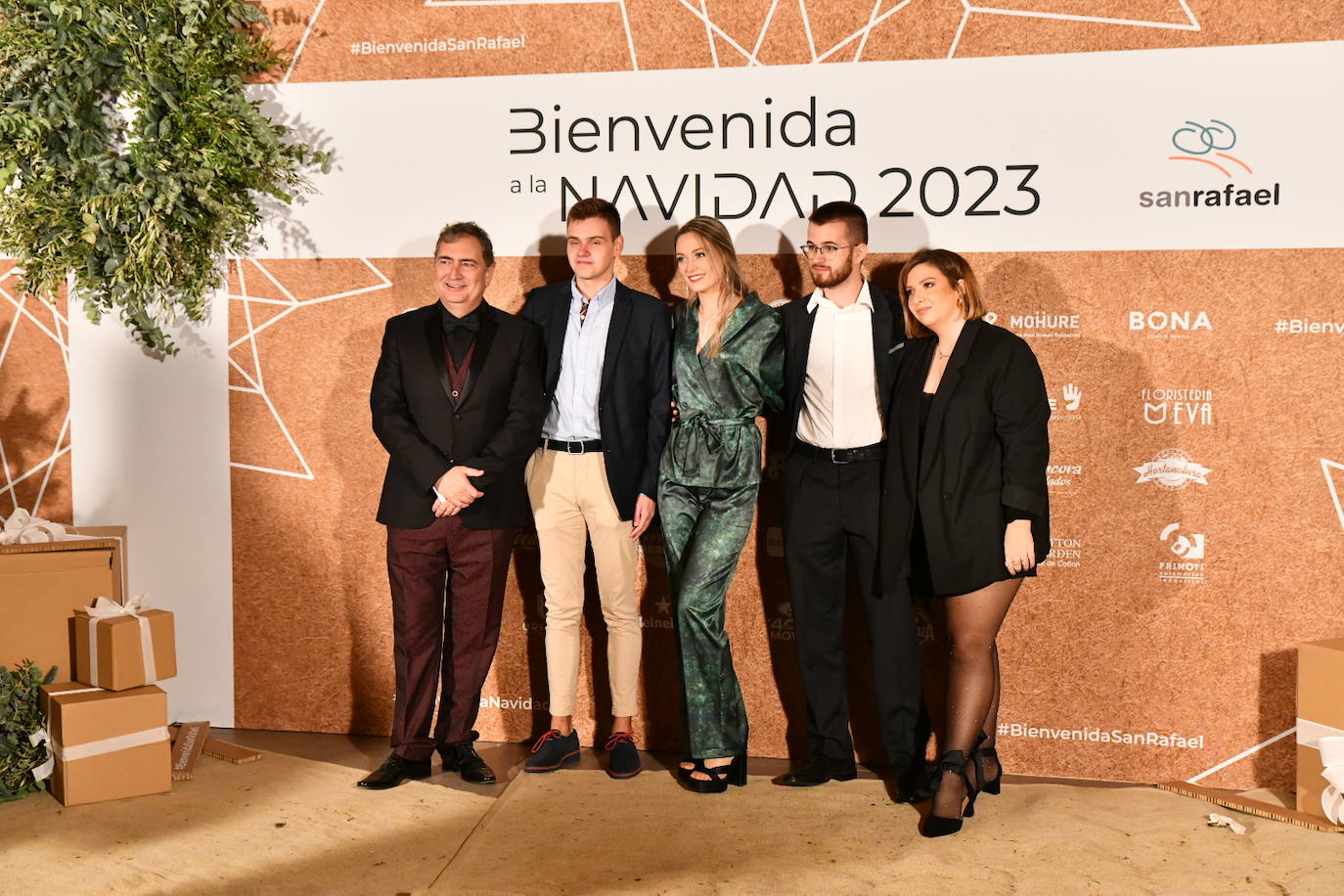 El cóctel solidario de Vectalia, en imágenes