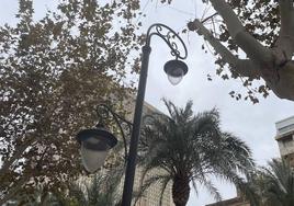 Las farolas 'Alicante' se ubican en varios puntos del centro de la ciudad.
