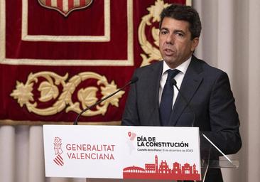 Mazón carga contra Sánchez por el agua y la amnistía en el Día de la Constitución