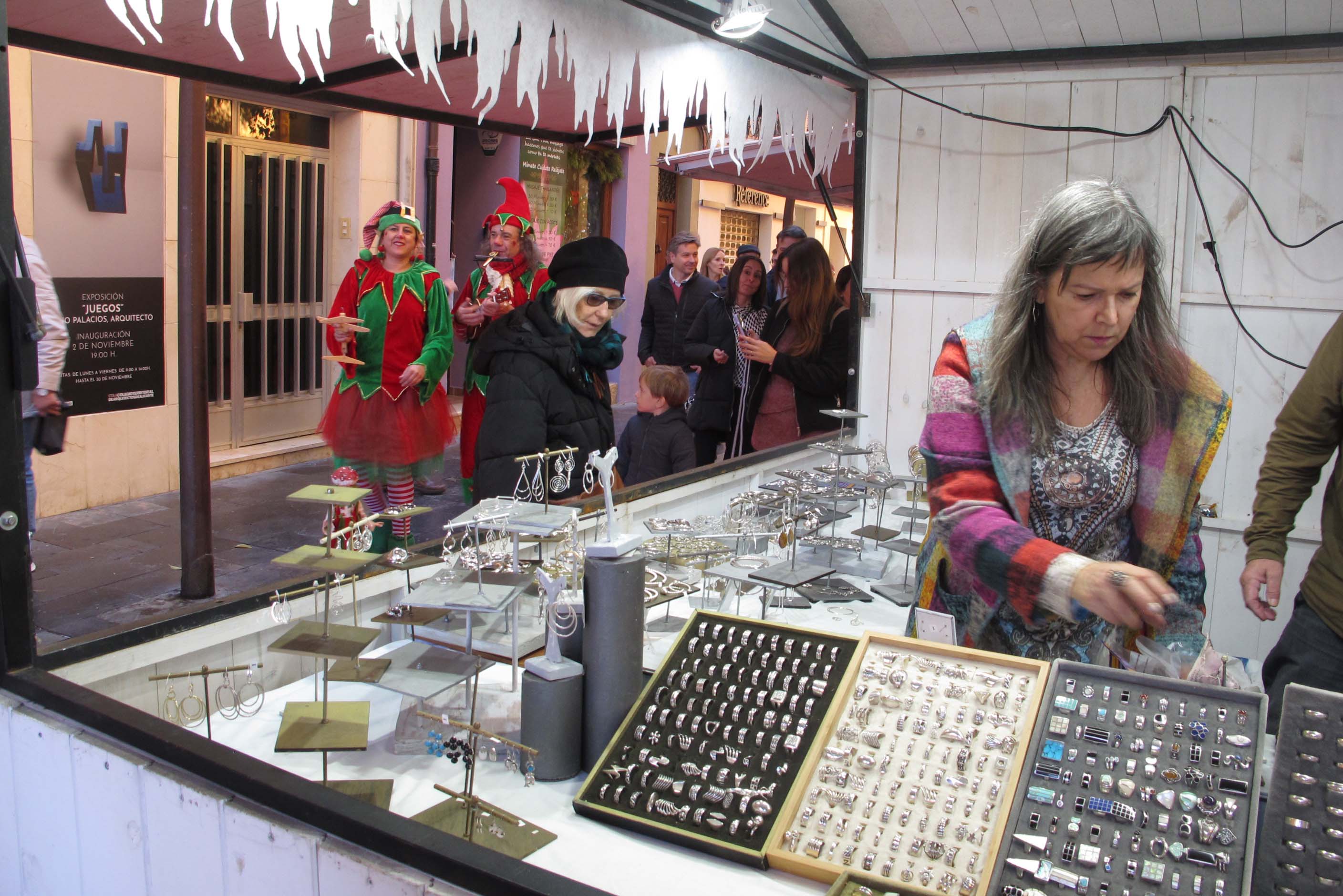 El Mercat de Nadal llena las calles de Dénia