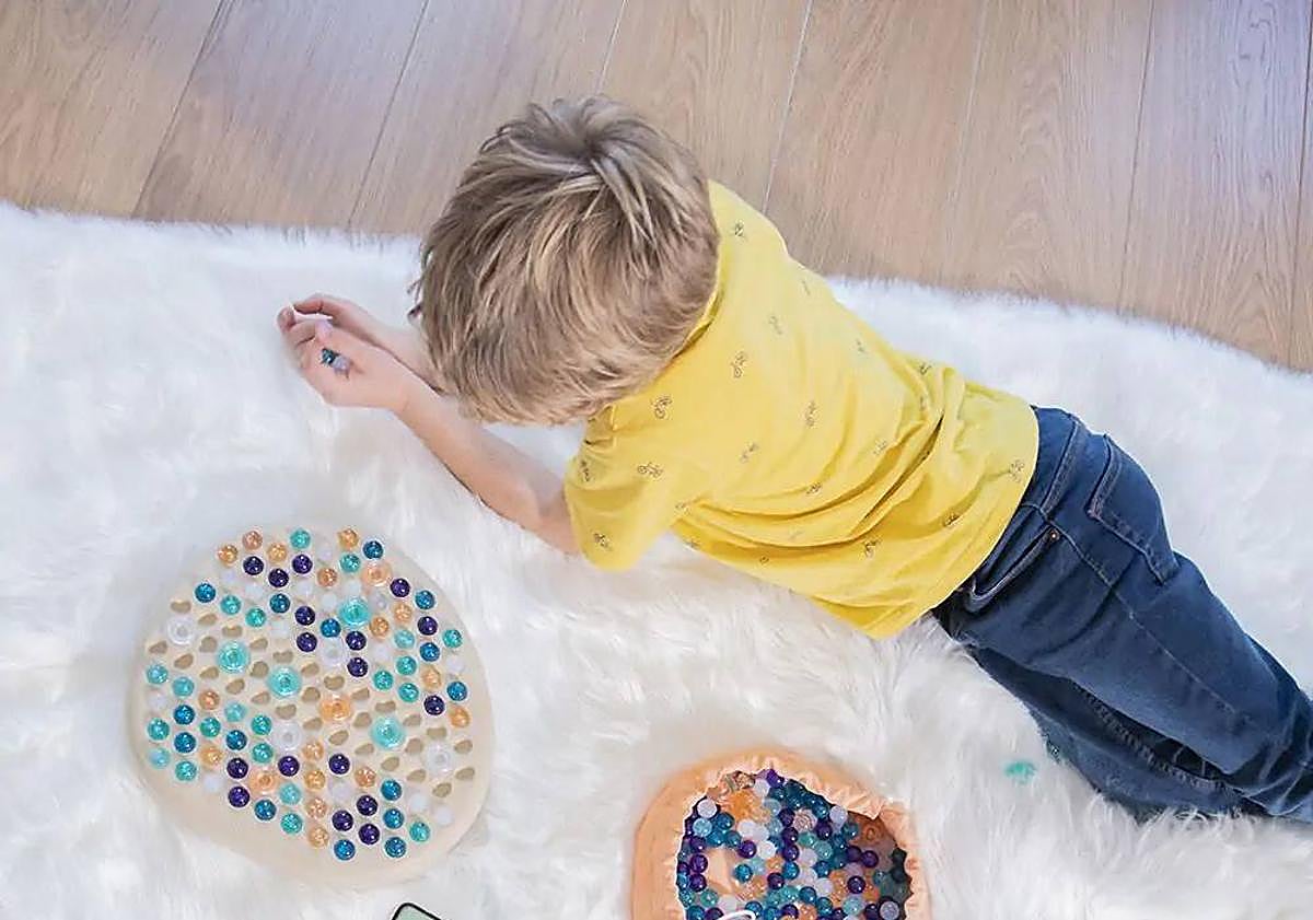 Imagen principal - De izquierda a derecha: mandala stone, los minis y Topo Chef.