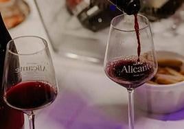 Desde la DO de los vinos alicantinos tienen buenas perspectivas en las ventas de estas fiestas.