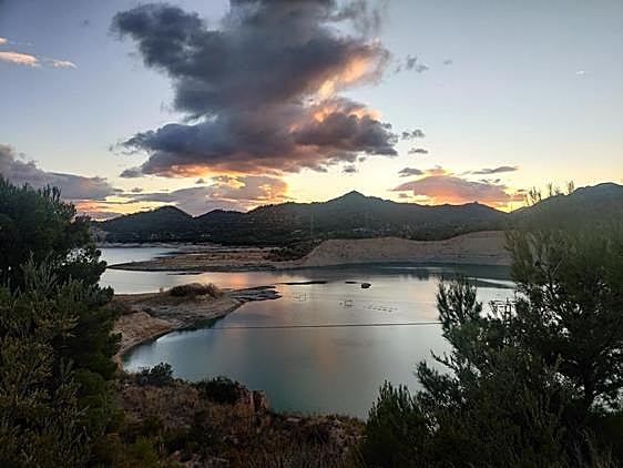 El embalse del Amadorio, en la Vila Joiosa, en una imagen de archivo.
