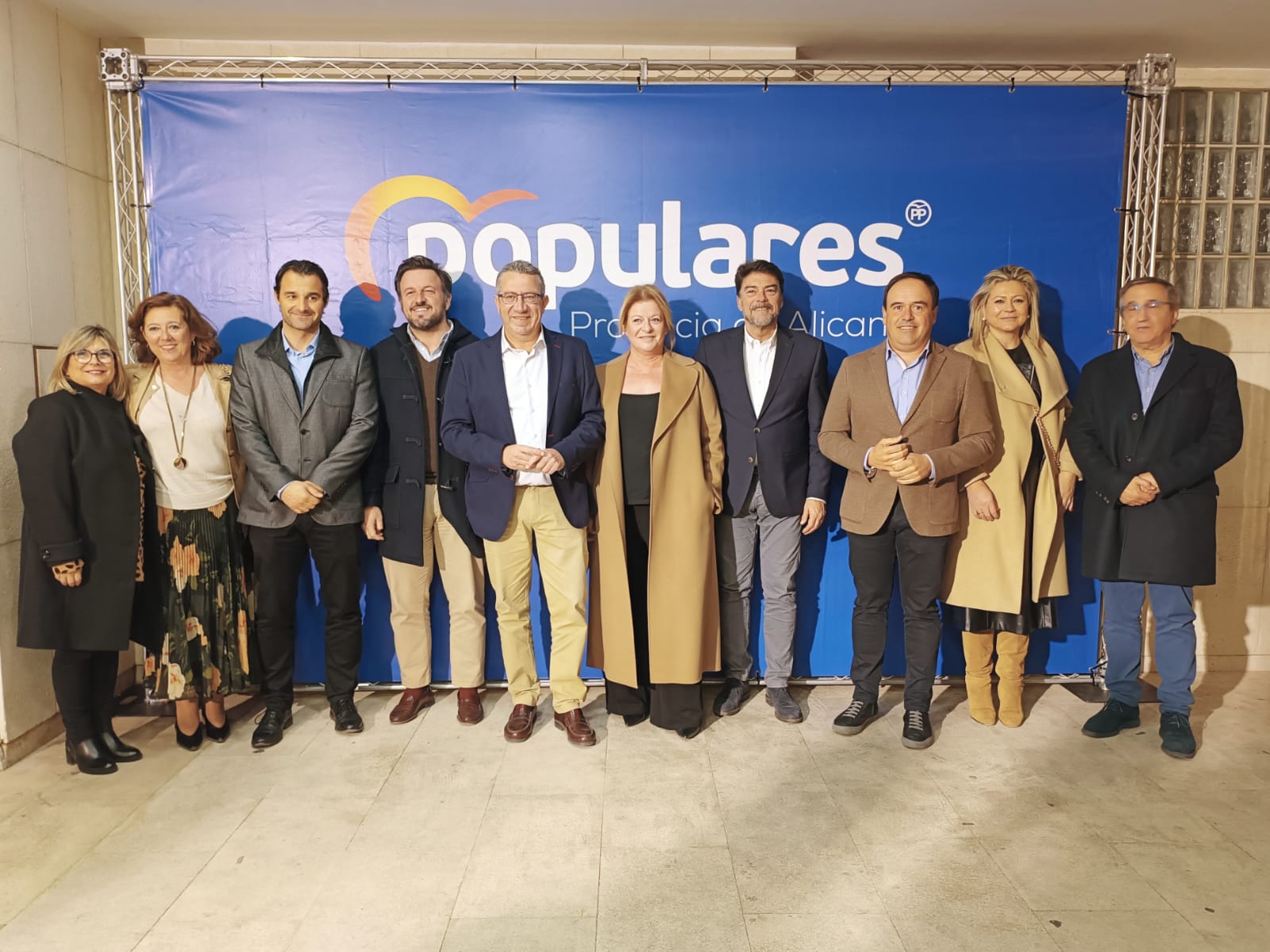 El PP de la provincia de Alicante celebra su cena de Navidad con un millar de afiliados y simpatizantes