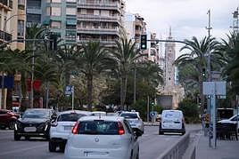 Circulación en la avenida de la Estación, sentido Luceros.