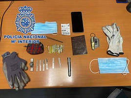 Utensilios interceptados por la Policía Nacional.