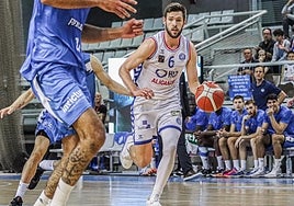 Imagen de un partido del HLA Alicante en el Pedro Ferrándiz