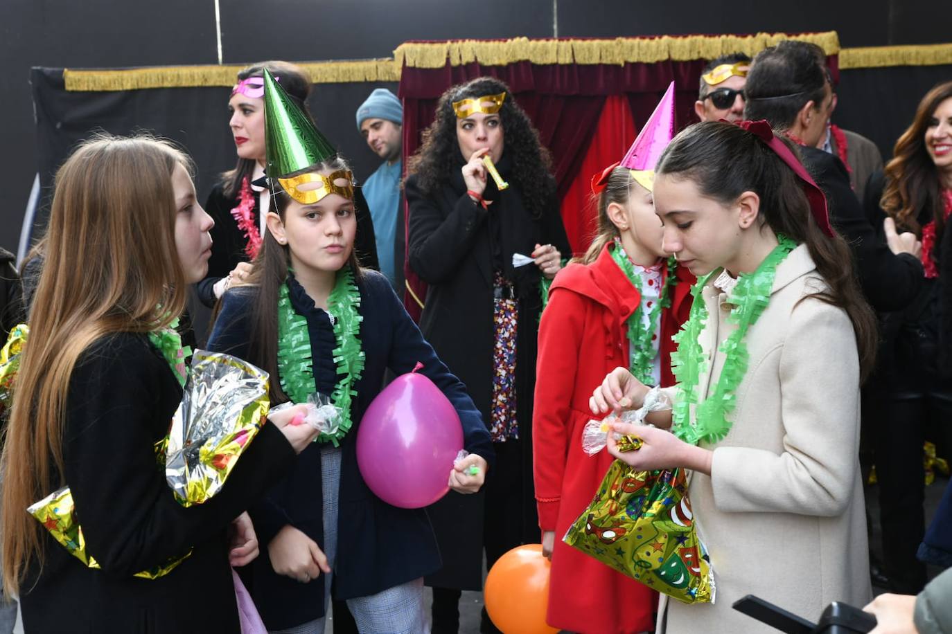 La cuenta atrás hacia 2024 llena la Rambla de Alicante