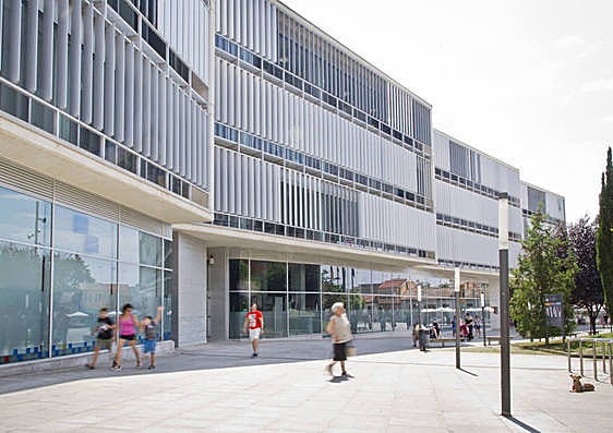 Fachada del Ayuntamiento de Sant Vicent del Raspeig.