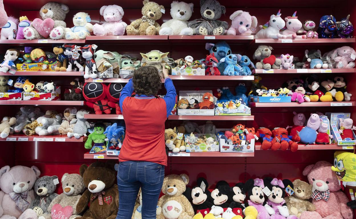Los juguetes de dibujos animados y series de televisión también triunfan entre los más pequeños.