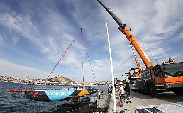 Puesta a punto en Alicante del IMOCA Seaexplorer del Team Malizia