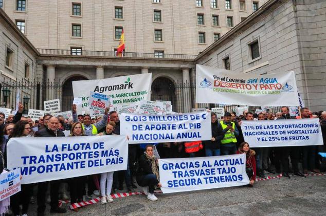 Fotos: Manifestación a favor del Trasvase Tajo-Segura