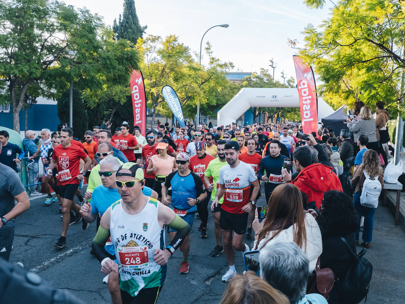 Fotos: Búscate en la Carrera de los Castillos de Alicante