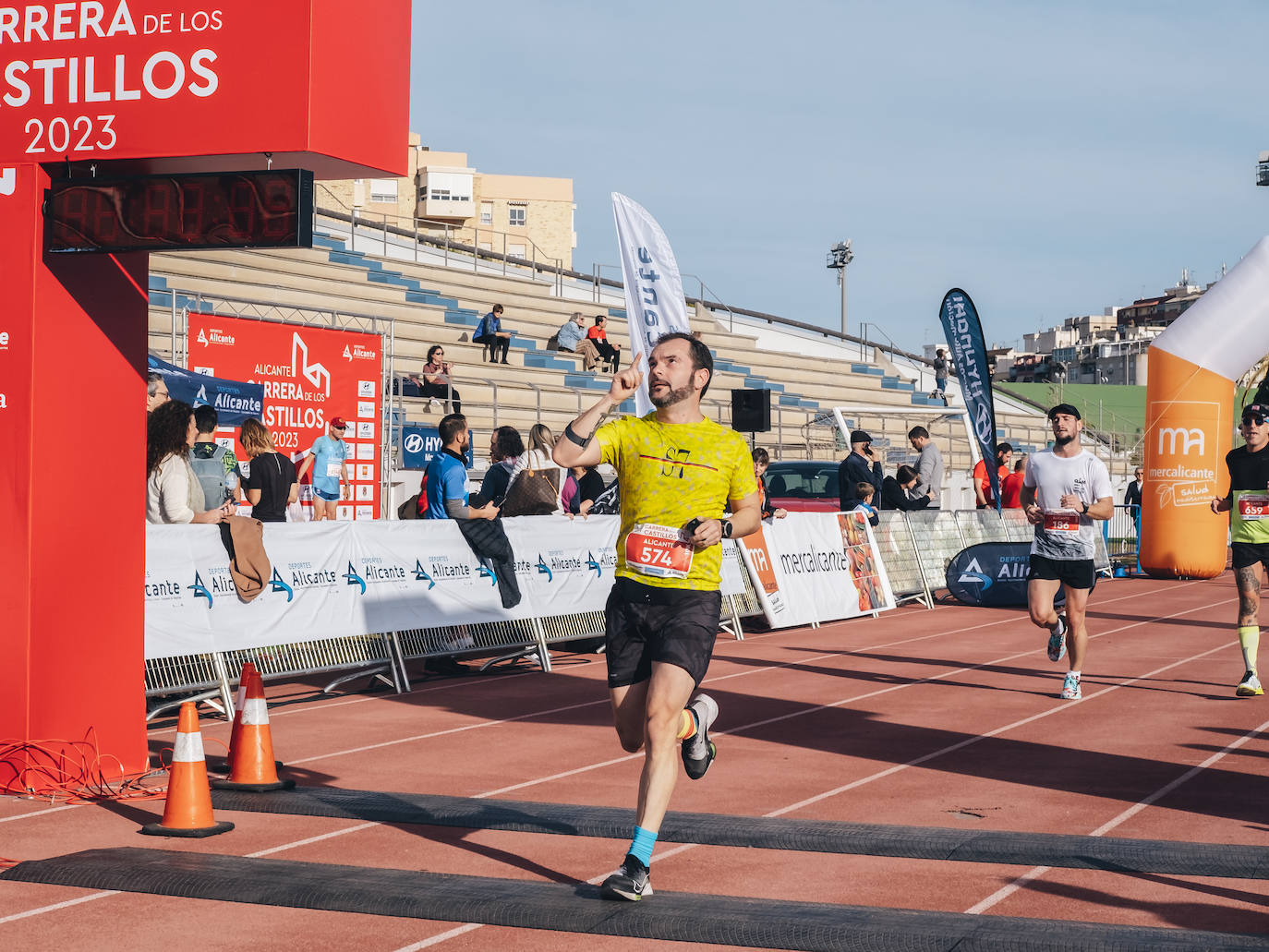 Fotos: Búscate en la Carrera de los Castillos de Alicante